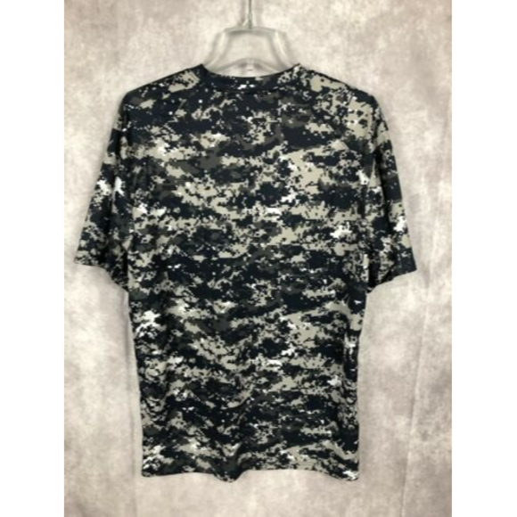 Badger Sports Men’s Sz Large Black Camo Print with Graphic Print Shirt - Picture 6 of 8